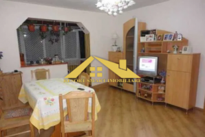apartament-cu-3-camere-de-vanzare-cetate