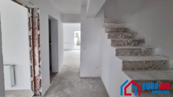 casa-finalizata-tip-duplex-de-vanzare-in-cartier-bavaria-sibiu-9