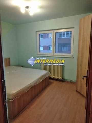 apartament-3-camere-decomandat-de-vanzare-cetate-etaj-3-7