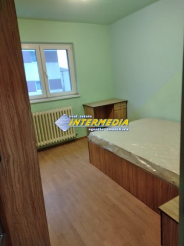 apartament-3-camere-decomandat-de-vanzare-cetate-etaj-3-12