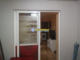 apartament-2-camere-mobilat-si-utilat-cetate-zona-mercur-6