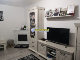 apartament-3-camere-renovat-mobilat-si-utilat-de-vanzare-cetate-mercur-12