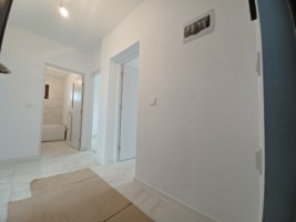 apartament-1-camera-decomandat-lunca-cetatuii-baie-cu-geam-1