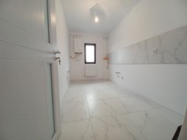 apartament-1-camera-decomandat-lunca-cetatuii-baie-cu-geam-2