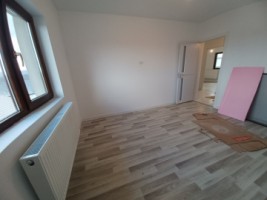 apartament-3-camere-cu-gradina-proprie-baie-cu-geam-lunca-cetatuii-iasi-12