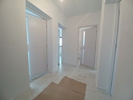 apartament-3-camere-cu-gradina-proprie-baie-cu-geam-lunca-cetatuii-iasi-13