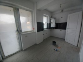 apartament-2-camere-baie-cu-geam-decomandat-prima-statie-dupa-expo-mobila-6
