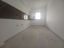 apartament-decomandat-3-camere-2-balcoane-cug-vis-a-vis-de-restaurant-titanic-2