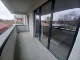 apartament-decomandat-3-camere-2-balcoane-cug-vis-a-vis-de-restaurant-titanic-12