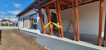 casa-noua-de-vanzare-pe-un-nivel
