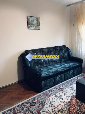 apartament-2-camere-de-inchiriat-zona-cetate-closca-mobilat-si-utilat-12