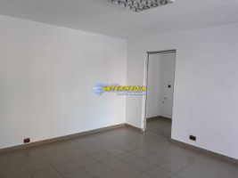 spatiu-comercial-de-inchiriat-centru-cu-vad