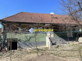 casa-frumoasa-cu-3-camere-de-vanzare-la-15-min-de-alba-iulia-cu-teren-de-1300-mp