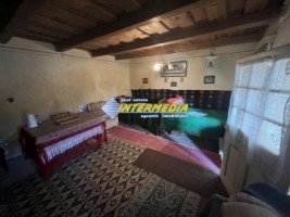 casa-frumoasa-cu-3-camere-de-vanzare-la-15-min-de-alba-iulia-cu-teren-de-1300-mp-4