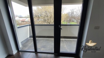 apartament-3-camere-etaj-1-orientare-est-si-vest-7