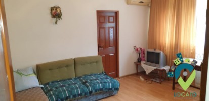 apartament-3-camere-etaj-1-malu-rosu-5