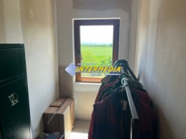casa-noua-cu-5-camere-de-vanzare-in-sard-cu-2150-mp-teren-14