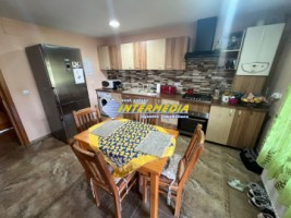 casa-noua-cu-5-camere-de-vanzare-in-sard-cu-2150-mp-teren-18