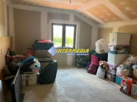 casa-noua-cu-5-camere-de-vanzare-in-sard-cu-2150-mp-teren-20