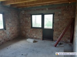 vila-9-camere-cu-teren-5000-mp-de-vanzare-in-apa-sarata-campulung-muscel-arges-10