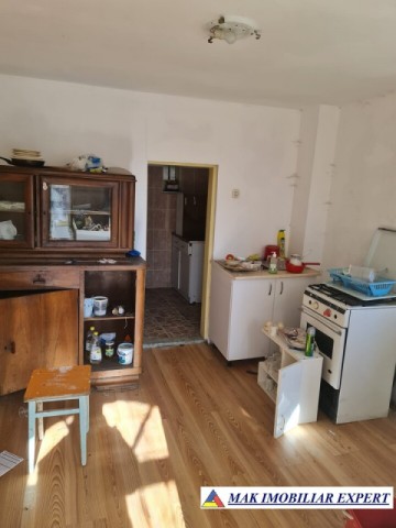 casa-3-camere-teren-4900-mp-cetateni-3
