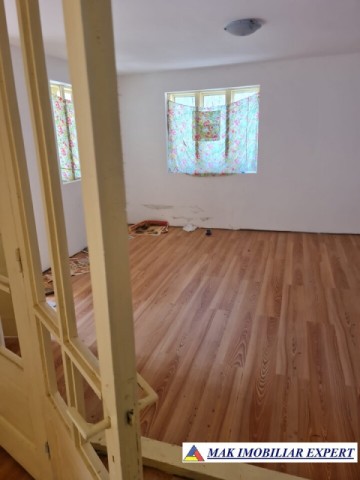 casa-3-camere-teren-4900-mp-cetateni-4