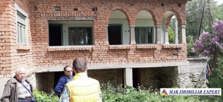 casa-de-vacanta-4-camere-teren-1800-mp-de-vanzare-in-bradulet-arges-12