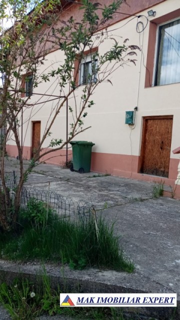 vila-4-camere-teren-600-mp-de-inchiriat-in-godeni-capul-piscului-arges-1