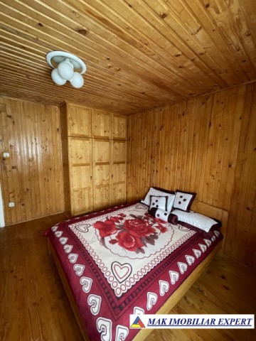 vila-tip-pensiune-cu-28-camere-si-teren-de-1500-mp-de-vanzare-in-cetateni-arges-9