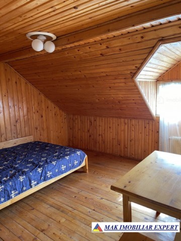 vila-tip-pensiune-cu-28-camere-si-teren-de-1500-mp-de-vanzare-in-cetateni-arges-11
