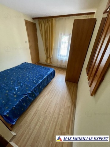vila-tip-pensiune-cu-28-camere-si-teren-de-1500-mp-de-vanzare-in-cetateni-arges-15
