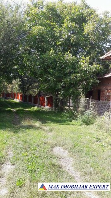teren-intravilan-de-1-ha-cu-casa-la-rosu-utilitati-si-acoperis-nou-situat-in-bilcesti-valea-mare-pravat-arges-24
