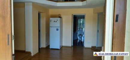 vila-6-camere-cu-teren-de-700-mp-in-schitu-golesti-arges-confort-si-spatiu-generos-9