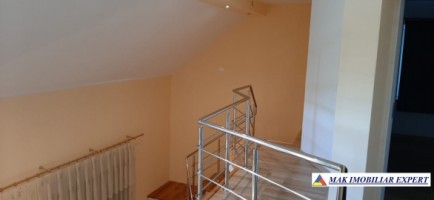 vila-6-camere-cu-teren-de-700-mp-in-schitu-golesti-arges-confort-si-spatiu-generos-16