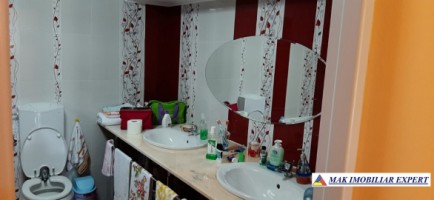 vila-6-camere-cu-teren-de-700-mp-in-schitu-golesti-arges-confort-si-spatiu-generos-31