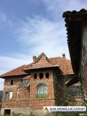 casa-5-camere-teren-2200-mp-godeni-c-piscului