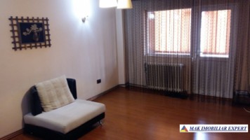 vand-apartament-3-camere-campulung-muscel-centru-arges-3