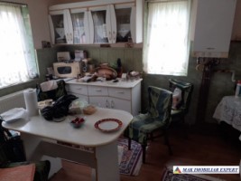 vila-cu-4-camere-si-teren-de-1270-mp-de-vanzare-rucar-arges-18
