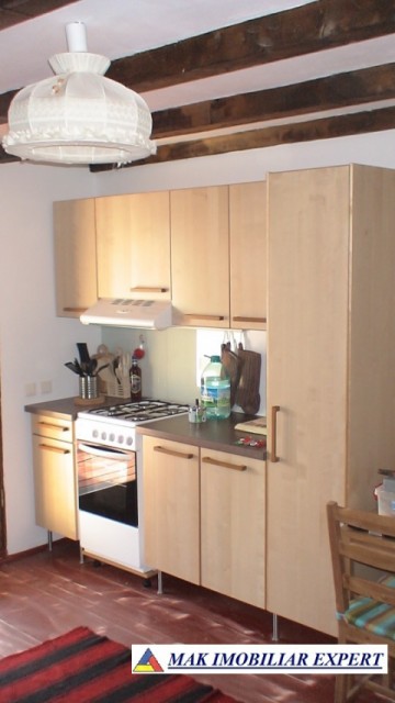 casa-3-camere-teren-975-mp-nucsoara-8