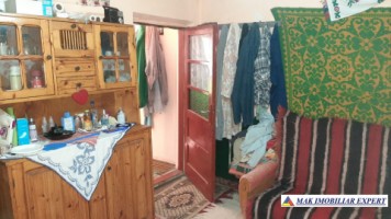 vand-casa-4-camere-cu-anexele-sale-teren-6000-mp-hartiesti-6