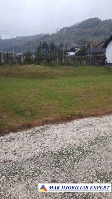 teren-intravilan-500-mp-de-vanzare-in-dambovicioara-arges-ideal-pentru-constructii-rezidentiale