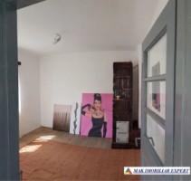 casa-2-camere-teren-400-mp-rucar-10