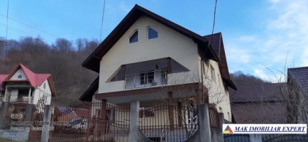 vila-cu-4-camere-si-teren-de-3000-mp-in-stoenesti-arges-constructie-noua-cu-facilitati-moderne-2