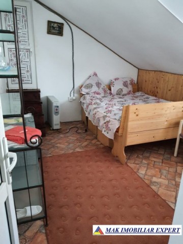 vila-cu-5-camere-si-teren-de-800-mp-de-vanzare-in-bughea-de-sus-arges-9