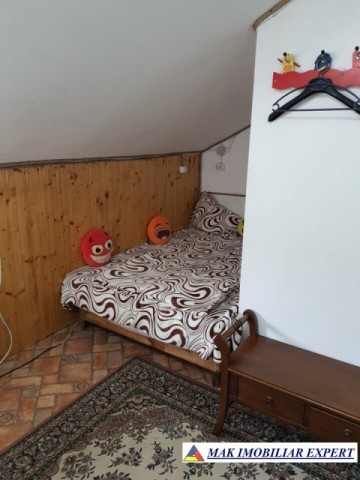 vila-cu-5-camere-si-teren-de-800-mp-de-vanzare-in-bughea-de-sus-arges-11