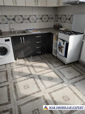 vila-cu-12-camere-si-teren-de-1400-mp-de-vanzare-in-bughea-de-sus-11