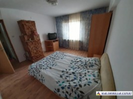 apartament-4-camere-de-vanzare-situat-la-etajul-2-domnesti-arges-3