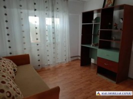 apartament-4-camere-de-vanzare-situat-la-etajul-2-domnesti-arges-4