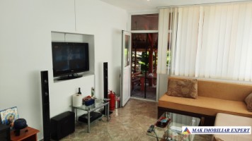 urgent-vila-cu-6-camere-de-vanzare-in-malu-godeni-arges-teren-de-1000-mp-11