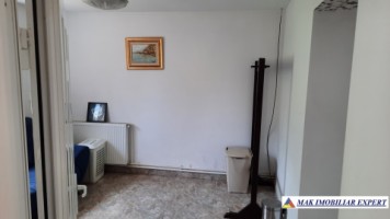urgent-vila-cu-6-camere-de-vanzare-in-malu-godeni-arges-teren-de-1000-mp-15